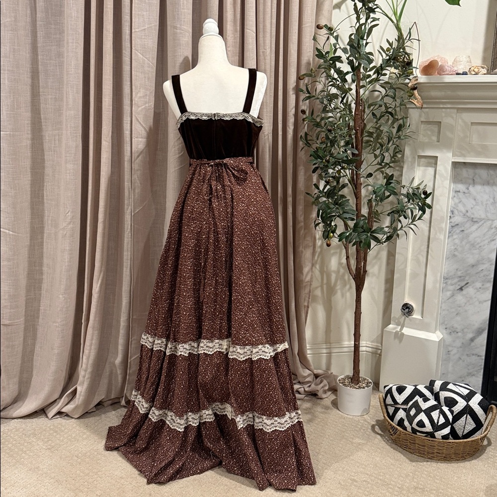 Gunne Sax Floral Dress in Brown and White - Picture 8 of 12